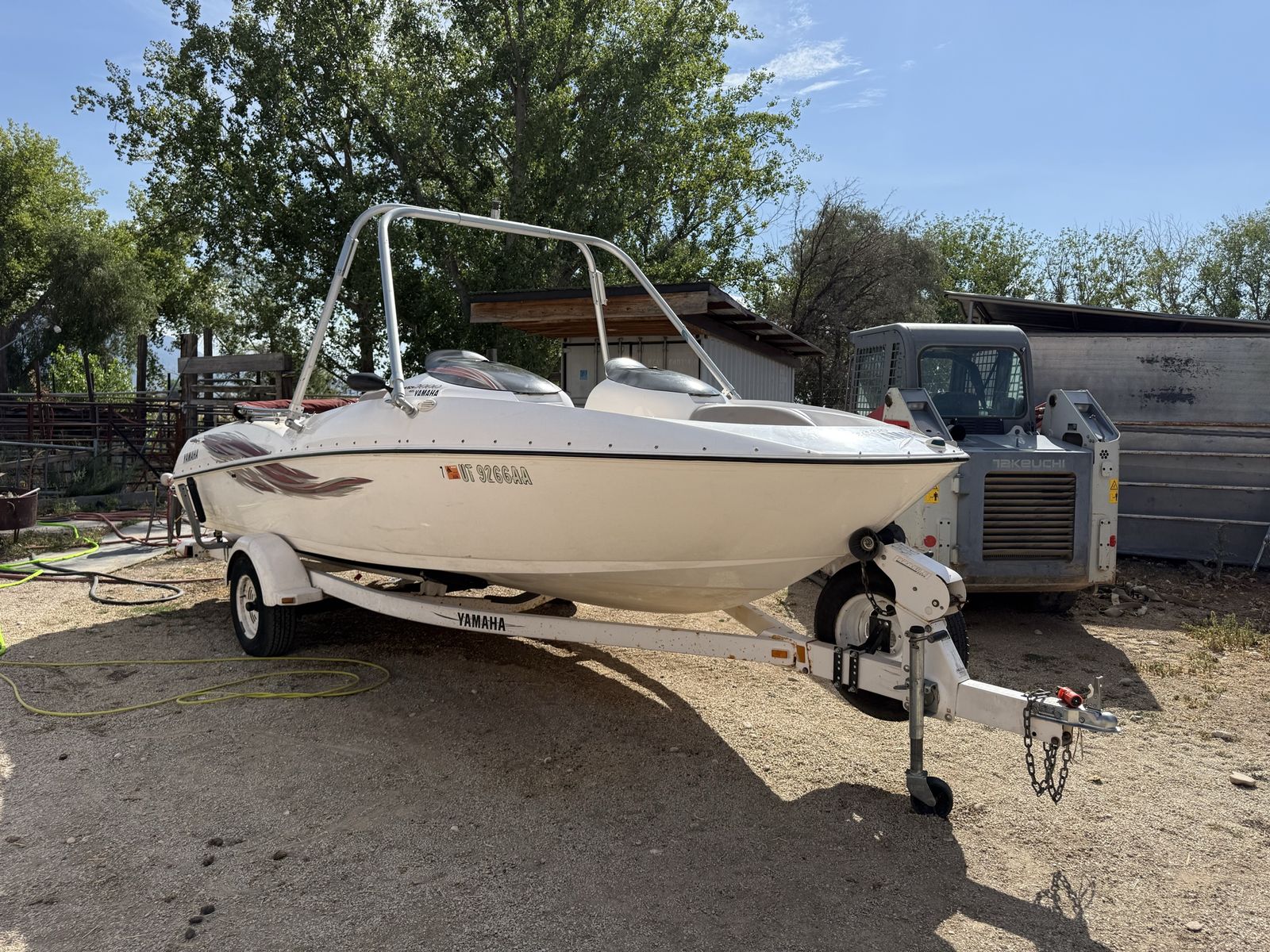 2001 Yamaha LS2000