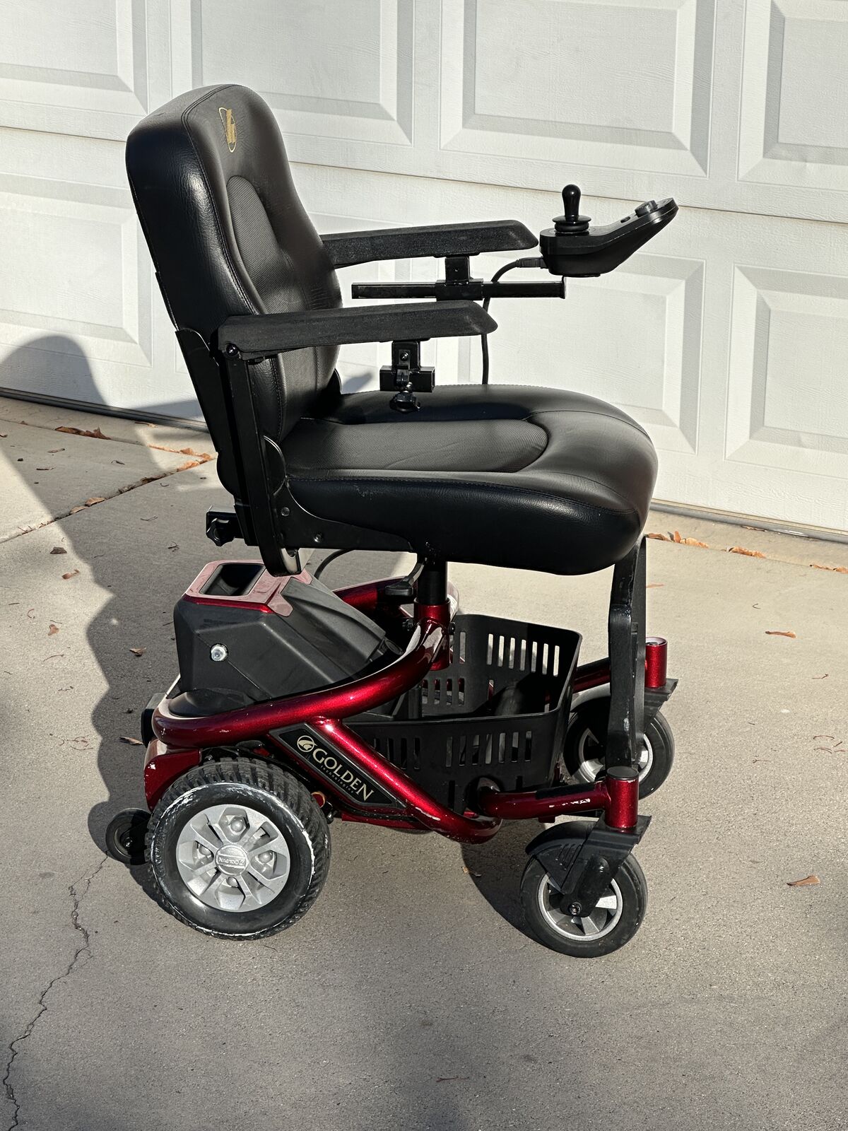 Golden Technologies Motorized Scooter / Wheelchair