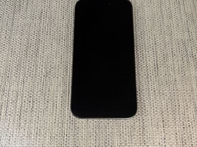 iPhone 15 — For Parts / Repair / Carrier Trade-In