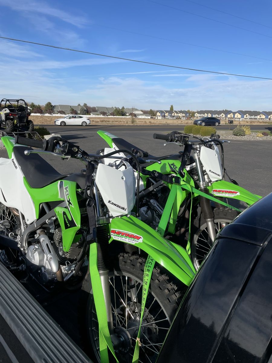 22 and 23 Kawasaki KLX 230r