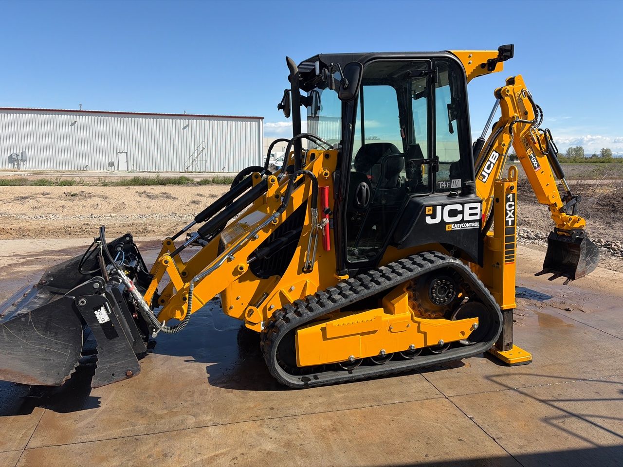 2026 JCB 1CXT