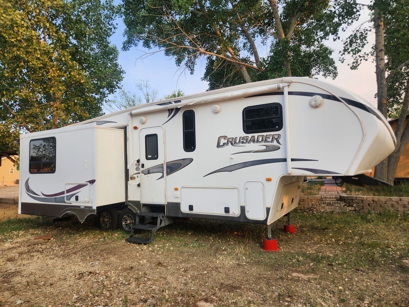 32ft 5th wheel Trailer
