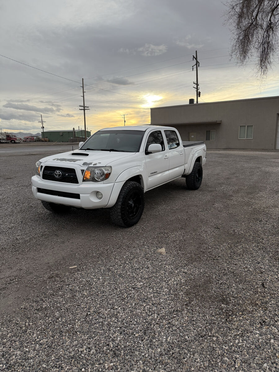 2011 TOYOTA TACOMA TRD Sport