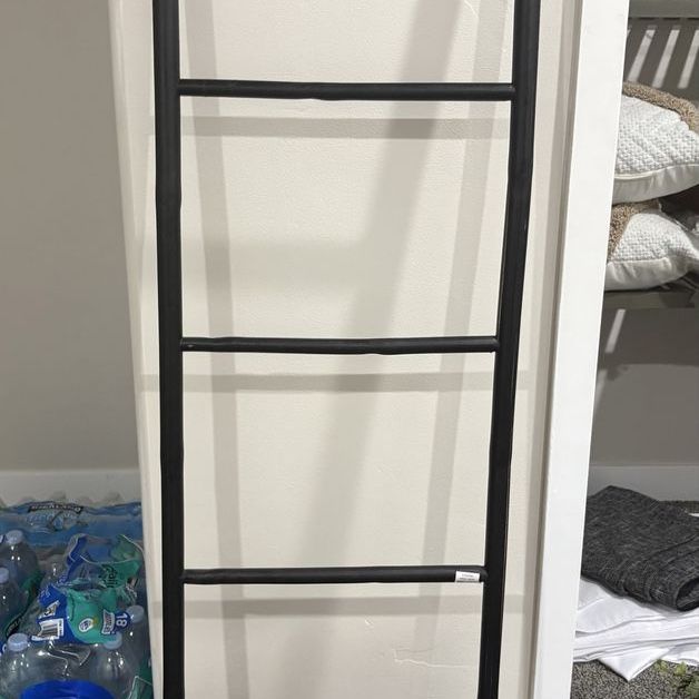 Wooden ladder for decor