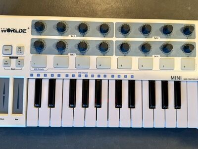Worlde Mini Midi Controller