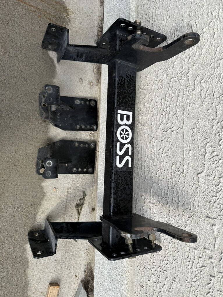Boss GM plow truck Mount