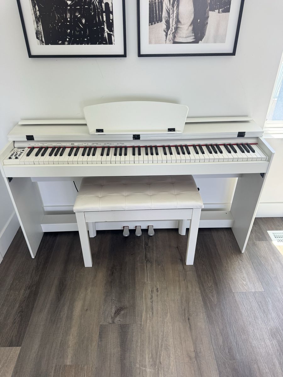 88-Key Weighted key Digital Piano with Bench