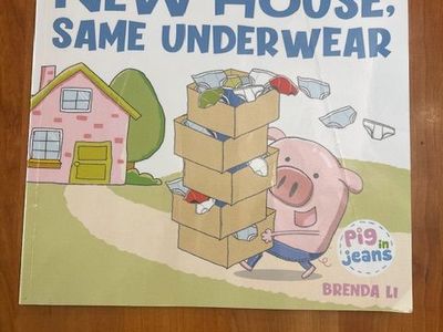 I'm Moving! New House, Same Underwear