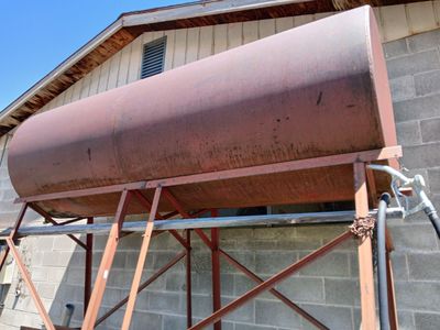 1000 gallon diesel fuel tank with stand