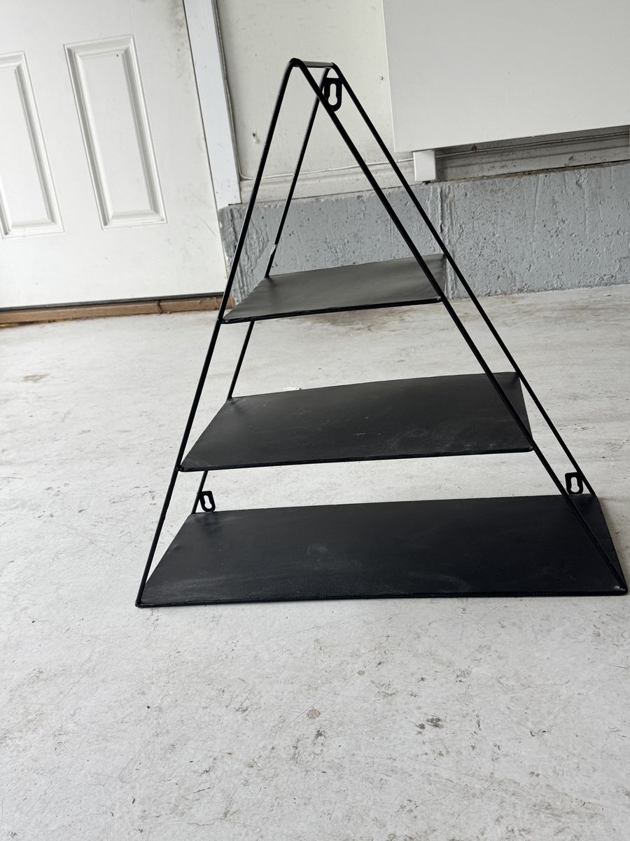 Black Metal 3-Tier Pyramid Display Shelf,
