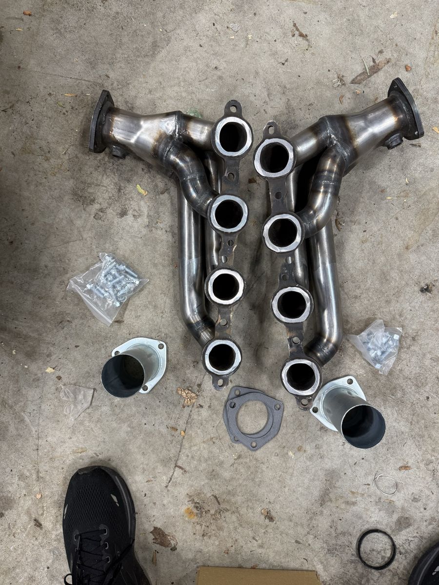 Main image 3