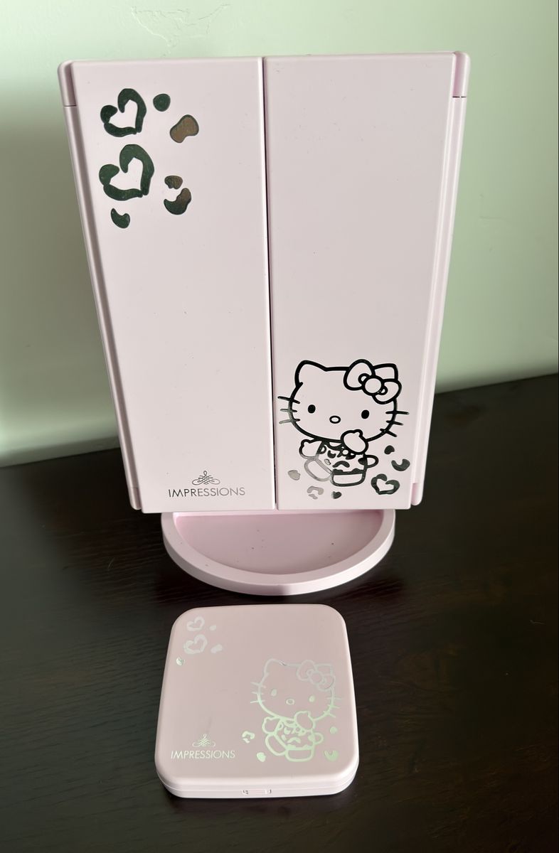 Hello Kitty Trifold mirror and Compact mirror