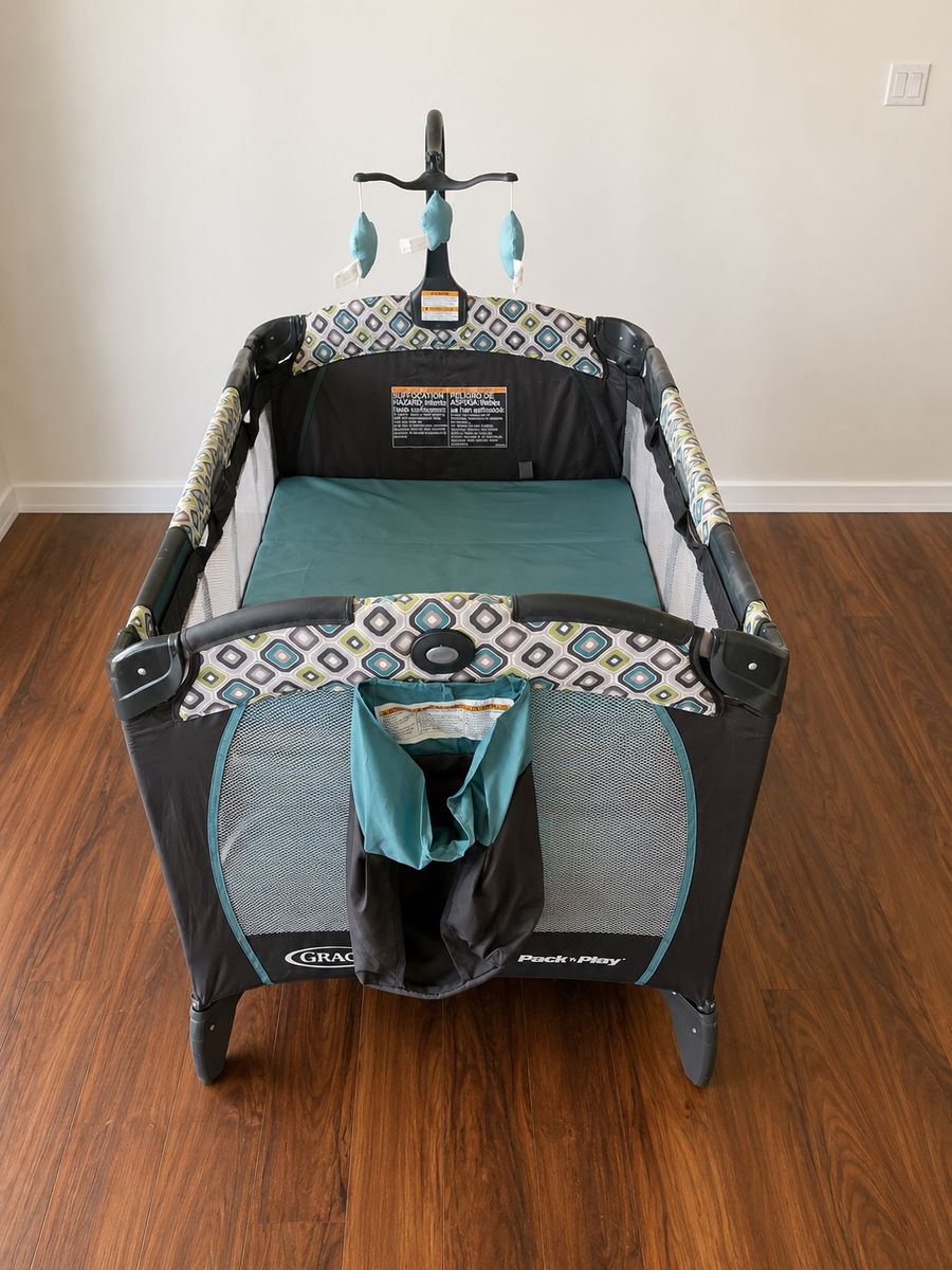 Graco Pack n Play Excellent Condition!