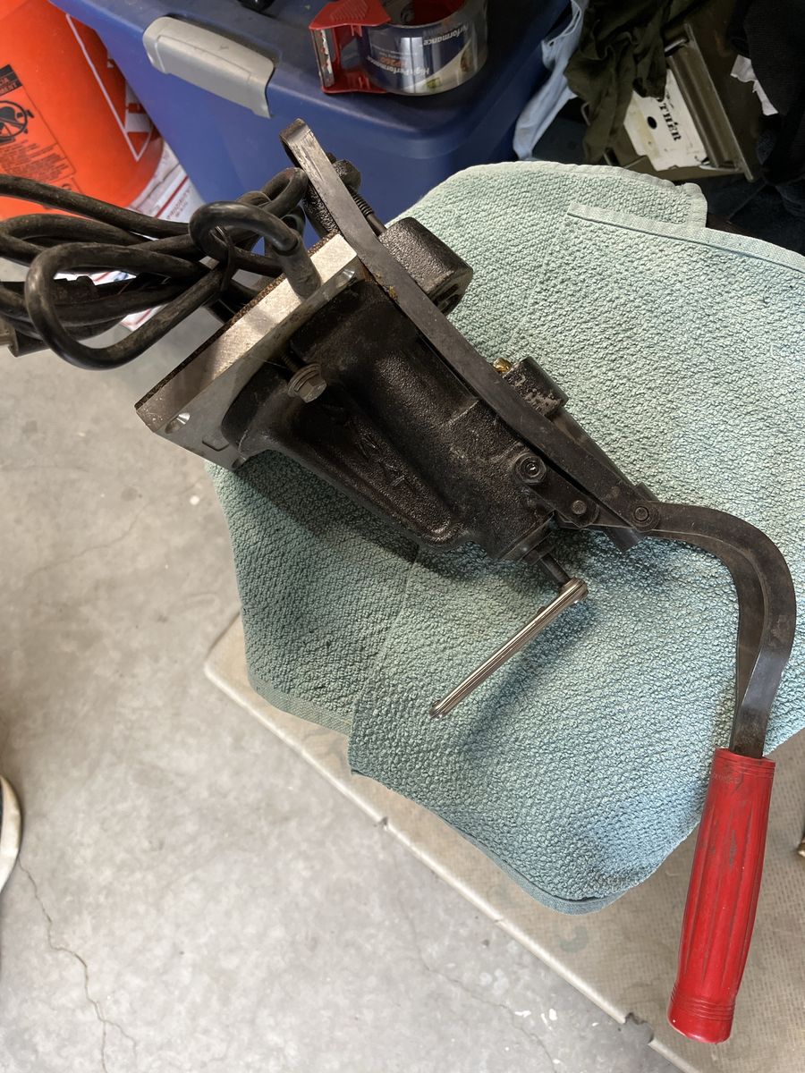 Lyman 450 Bullet Lube and Sizer Press with Heater Base