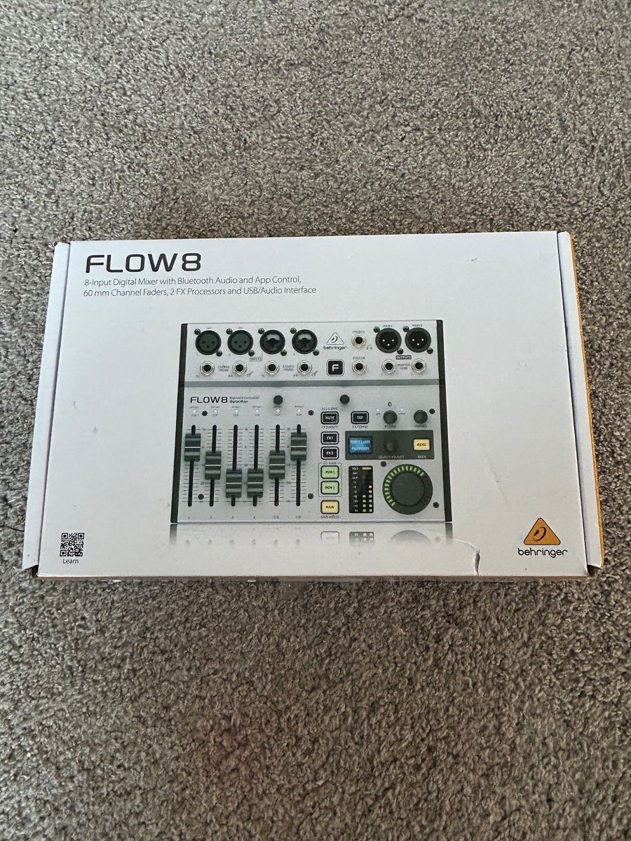 Flow 8 DJ mixer