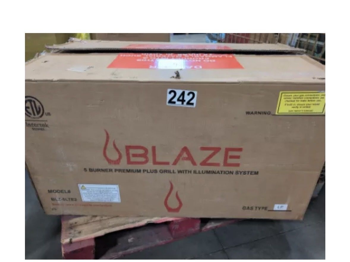 Blaze 40" BLZ-5LTE2 5 Burner LTE Premium Plus Stainless Steel Gas Grill