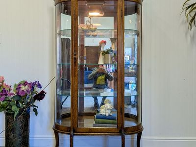 Antique Tiger Oak Bowed Glass Display Cabinet / Curio