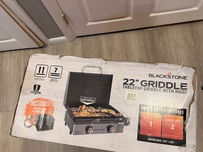 Blackstone Tabletop Griddle w/Hood Brand New