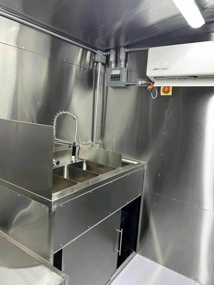 Main image 3