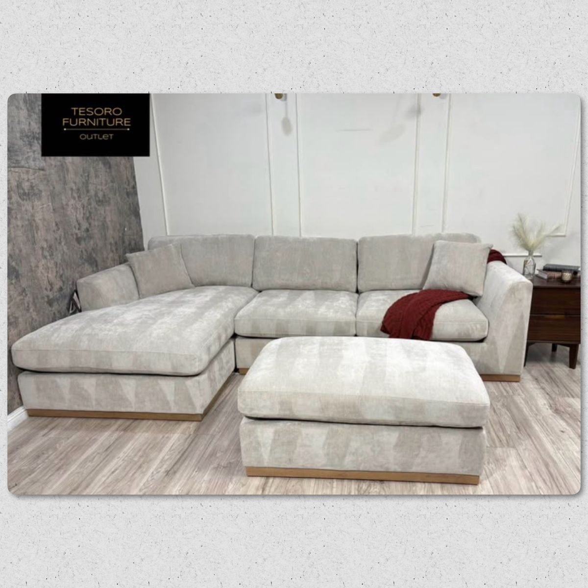 HENREDON CALEY REVERSIBLE CHAISE SECTIONAL