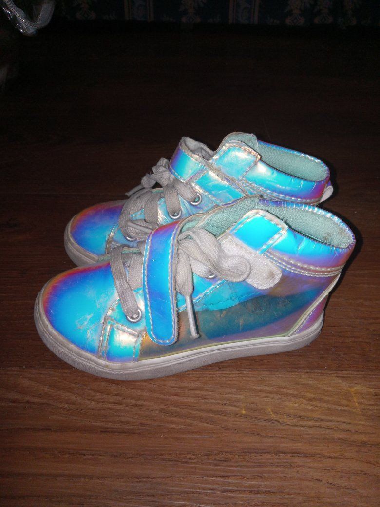 Wonder Nation Toddler Girls Iridescent Holographic High-Top Sneakers Size 9