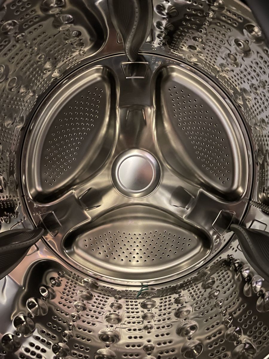 Main image 3