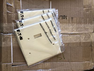 Eaton Unbreakable Single Gang Toggle Wall Plate - Medium Size, Ivory, New in Packaging