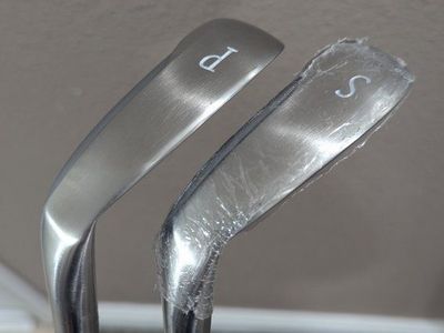 New XXIO Women's Golf Wedge Set: Pitching and Sand Wedge