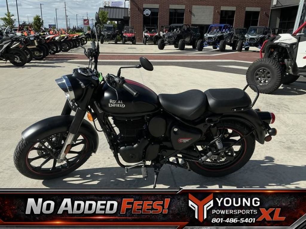 2024 Royal Enfield Classic 350 Dark Stealth Black