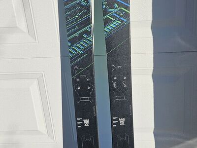 Prodigy 1 grom skis