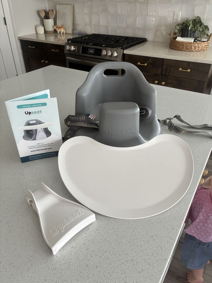 Upseat Baby Chair with Tray