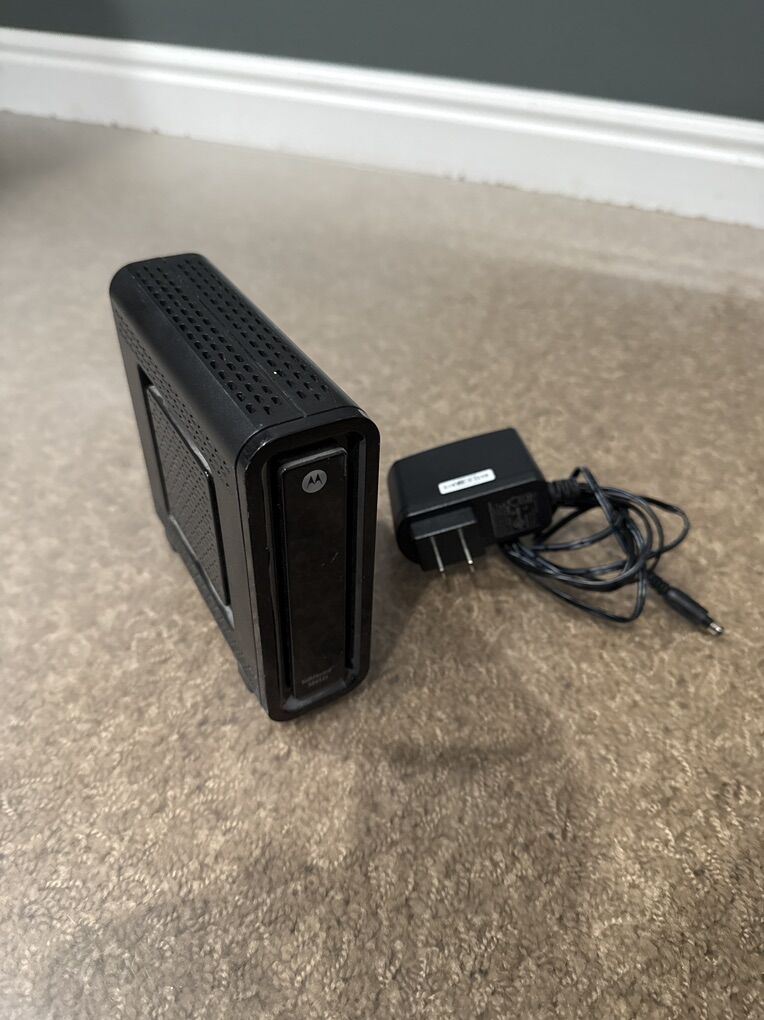 Motorola SURFboard SB6121 Cable Modem