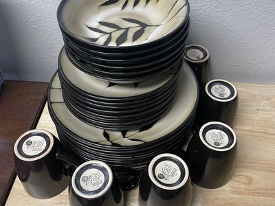 Gibson elite dinnerware