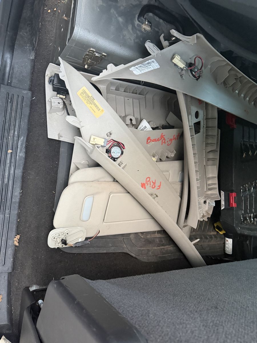 Main image 6