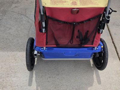 InStep Duo Cruiser Bike Trailer - Blue/Yellow/Red - good Condition, Ready for Adventures