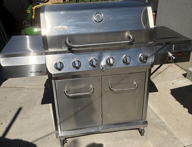 Nexgrill Brand Propane BBQ Grill