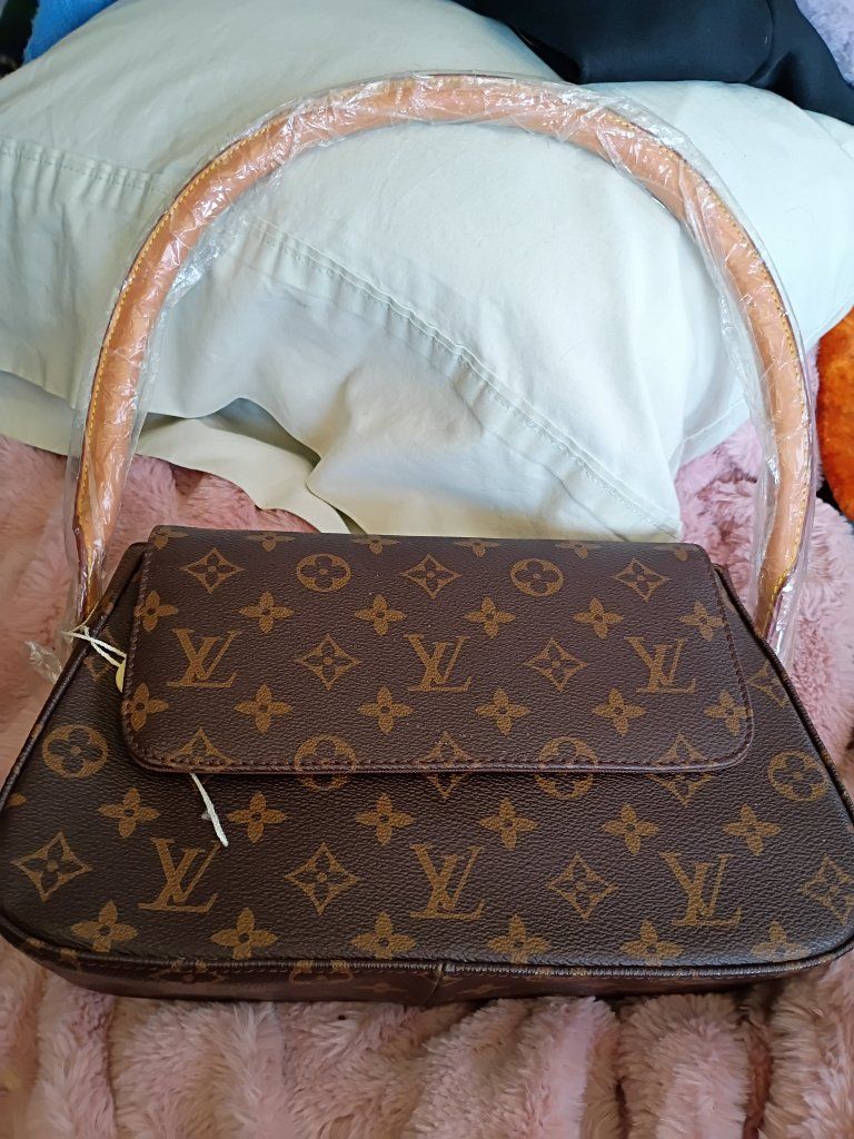 Louis Vuitton Monogram Pochette Handbag - Brown Canvas Shoulder Bag - New with Tags