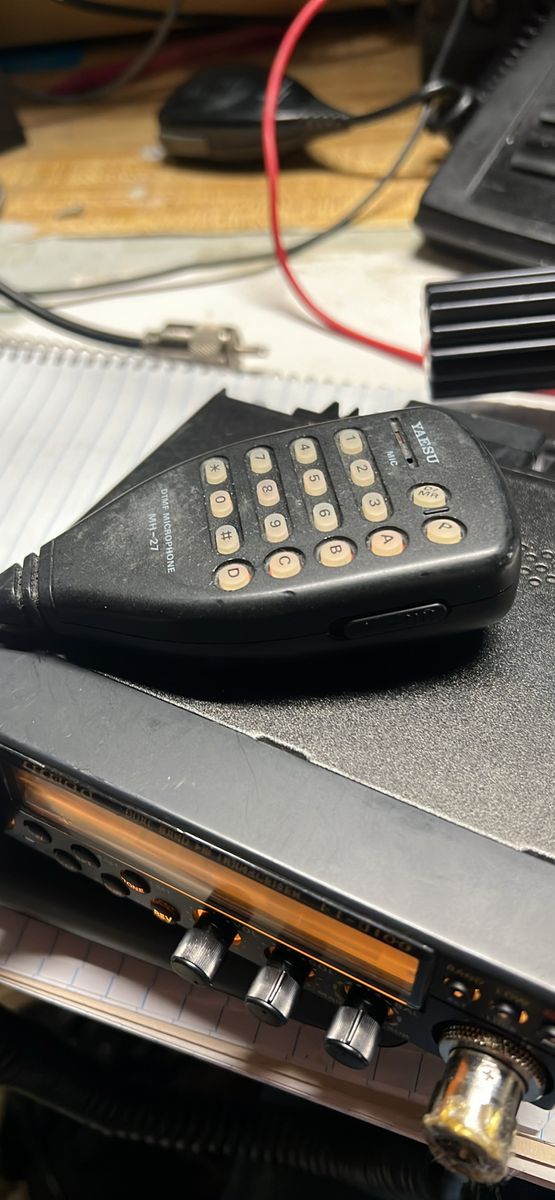 Yaesu ft 5100 dual band mobile