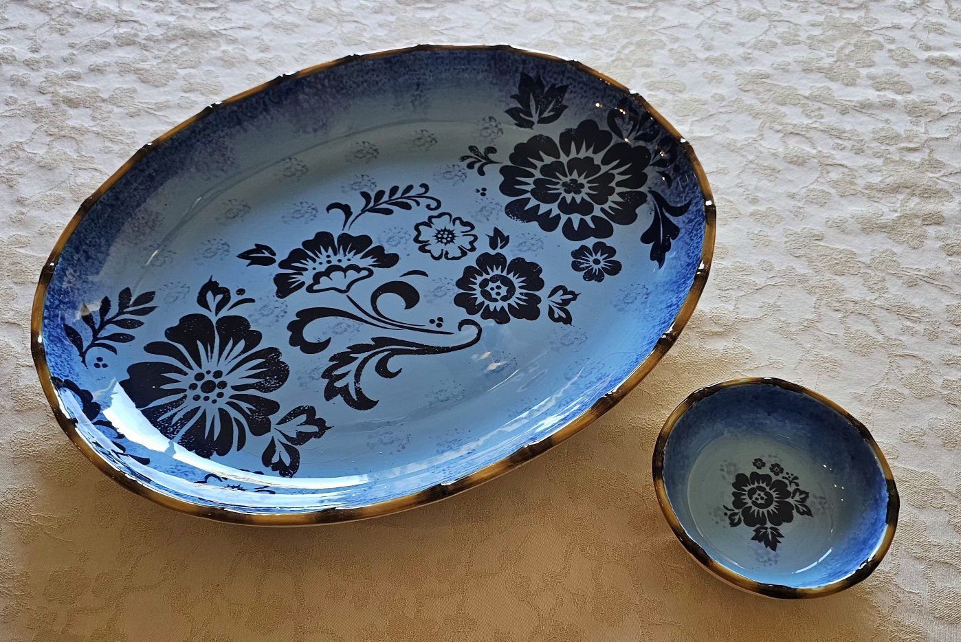 Chip and Dip Set 18"×15" Handpainted Batik