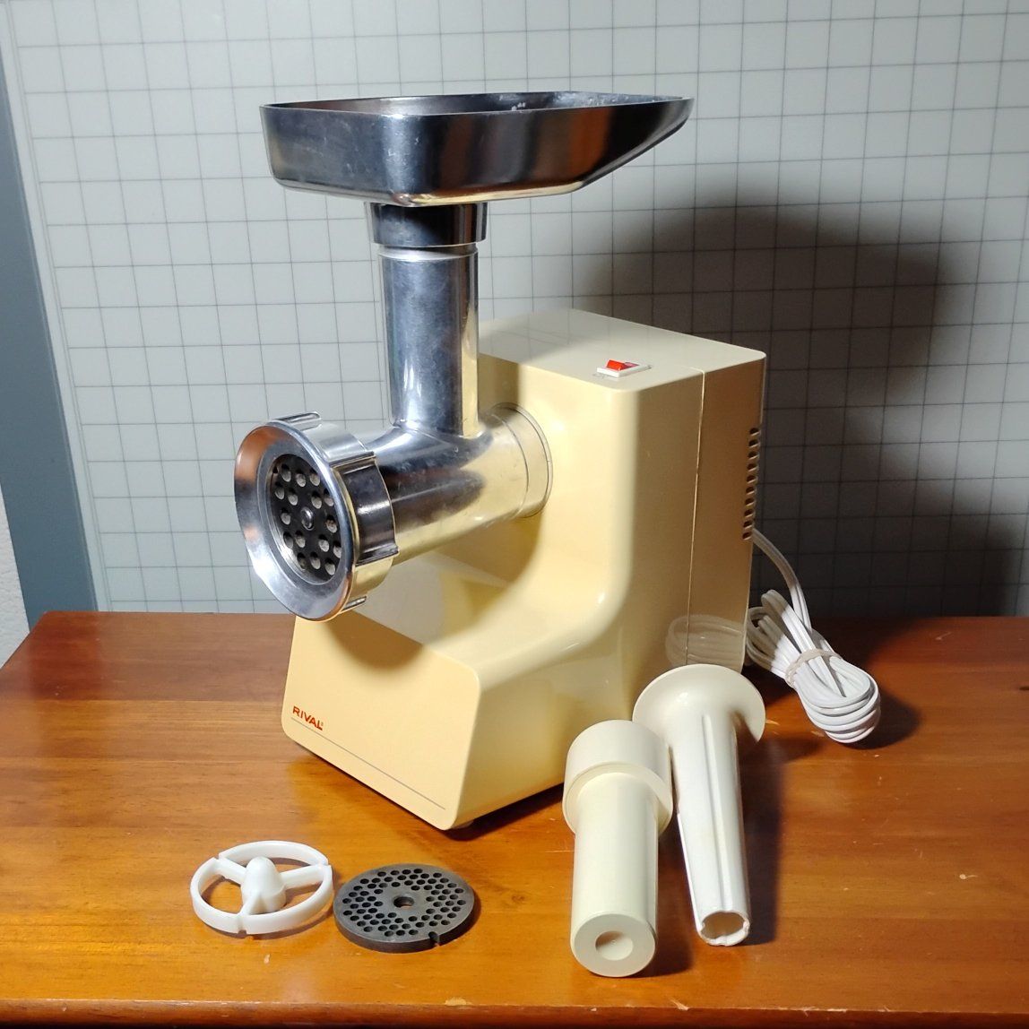 rival meat grinder retro like new 200 W