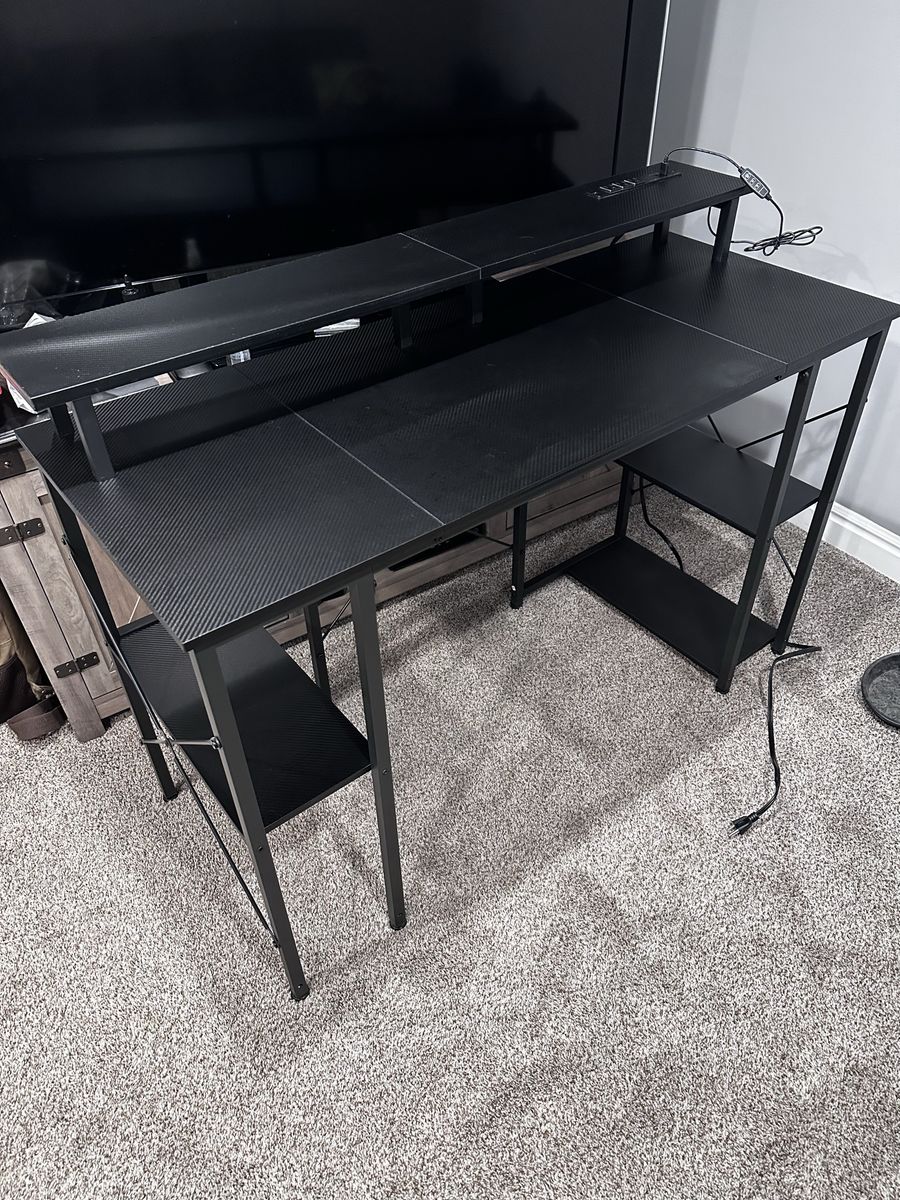 LED gaming desk