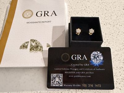 Diamond earrings, real gold stud