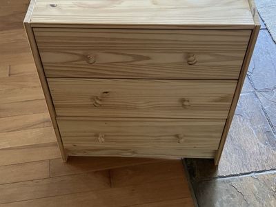Pine Wood 3-Drawer Dresser/Chest - Natural Finish, Solid Wood Knobs