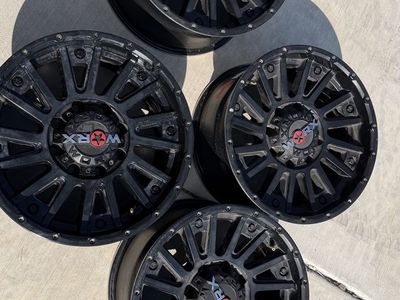 Set of 4 Worx Black Off-Road Truck Wheels / Rims with Center Caps 18x9 8 lug