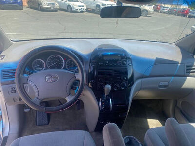 2005 Toyota Sienna CE