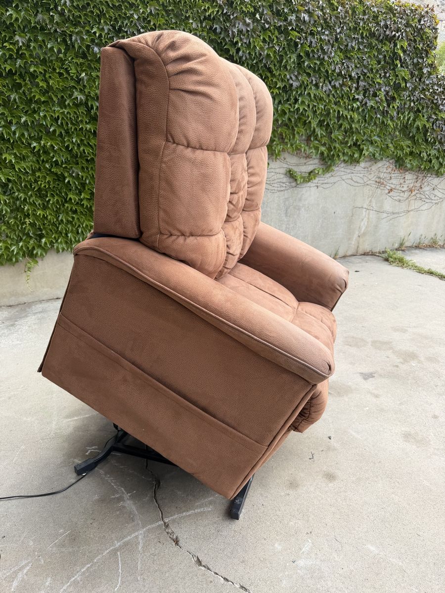 Pride 375LBS BIG AND TALL Power Lift Chair