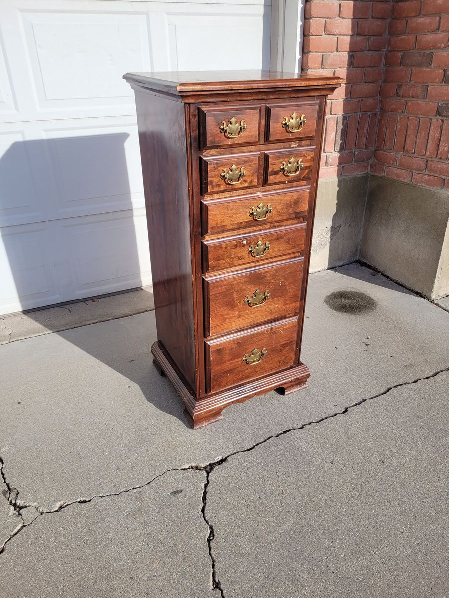Compact Dresser