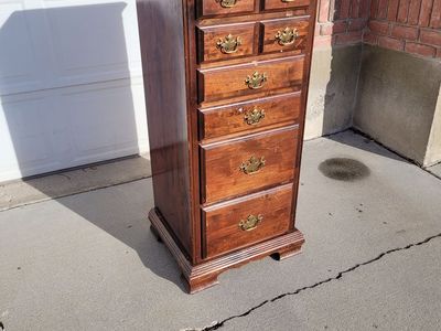 Compact Dresser