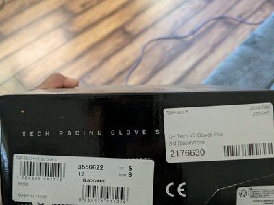 Alpinestars GP Tech V2 Fluo Race Gloves - Size Small Black/White - Motorcycle Racing Protection