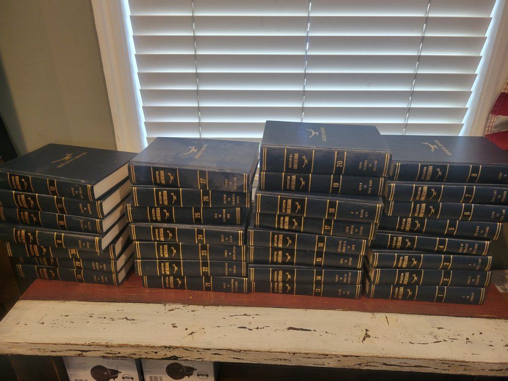 Encyclopedia Americana International Edition 1966 - Complete 30 Volume Set - Vintage Reference